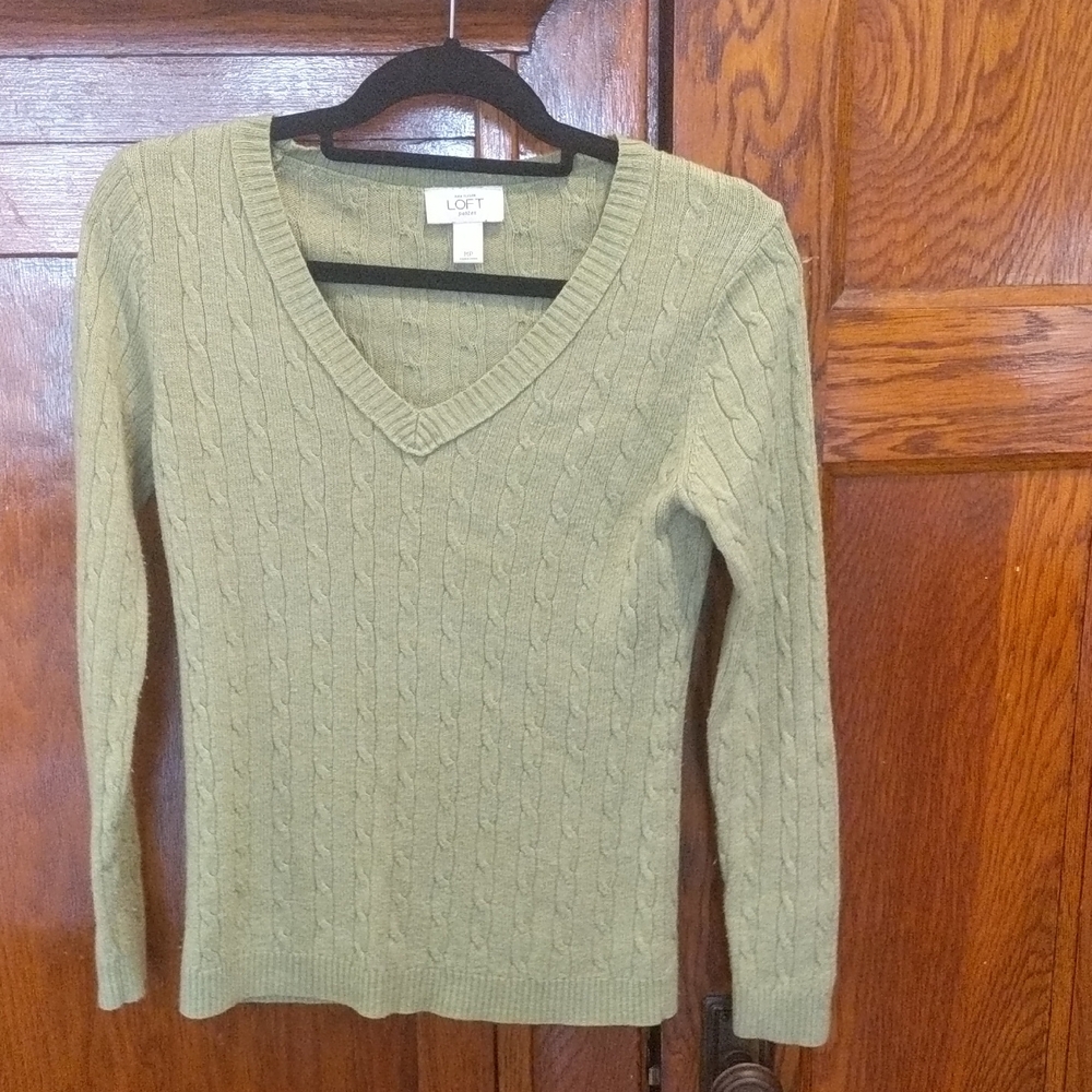 LOFT Women's Green Cable Knit Sweater